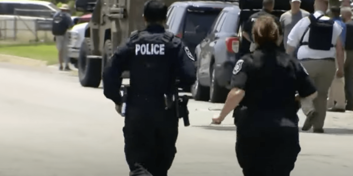 Police waited for ballistic shield prior to entering classroom in Texas – Law Officer