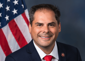 Navy vet hammers liberal prosecutor for ignorant Memorial Day tweet – Law Officer