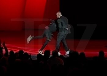 Dave Chappelle attacker charged with attempted murder after allegedly stabbing roommate – Law Officer