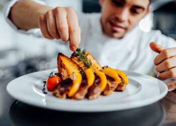 Hedge Fund Exec Knocked Up Employee, Allegedly Took Her On A Nice Vacation On The Company’s Dime, Still Wants Huge Severance Package