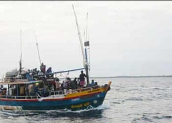 A boat carrying suspected asylum seekers at sea