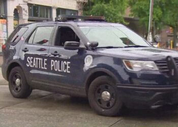 Suspect tells dispatcher to call off Seattle PD pursuit, citing new law
