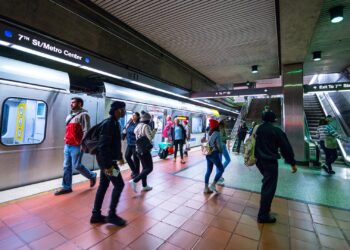 Los Angeles County to provide mental health services at Metro stations in new pilot program