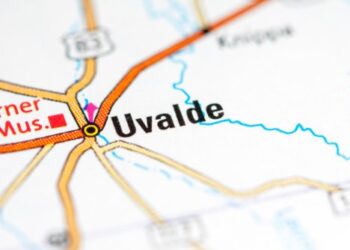 Uvalde, Texas, police had no legal duty to act, experts say; Supreme Court precedent cited