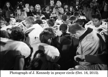 Gorsuch Blasted After Photos Expose His Claims in High School Coach Praying Case Are a 'Flat Out, Knowing Lie'