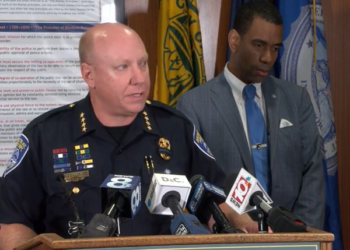 2 N.Y. officers shot, 1 dead; mayor declares state of emergency