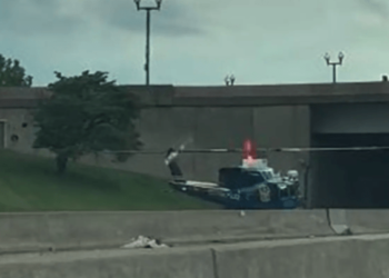 Police helicopter lands on freeway to rescue downed motorcycle officer – Law Officer
