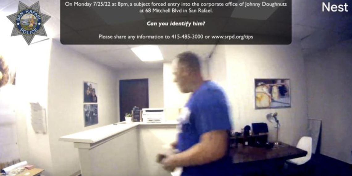 Burglar returns to business after he left keys inside – Law Officer