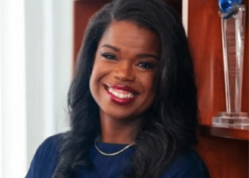 Kim Foxx blasted by veteran prosecutor in resignation letter – Law Officer