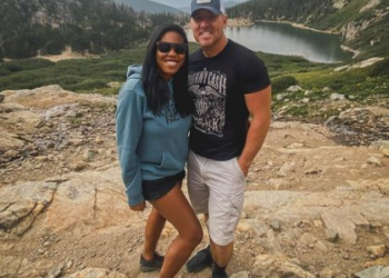Aurora theater shooting survivor marries officer who responded to the scene