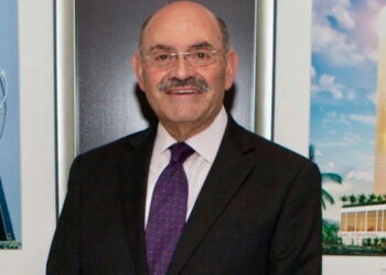 Weisselberg Expected to 'Criminally Implicate' Trump Organization in Plea Deal Admitting to 15 Felonies: Reports