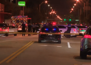 Miami-Dade officer critical, armed robbery suspect dead following car chase – Law Officer