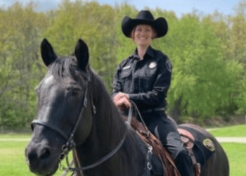 Mounted deputy dies after being thrown from horse – Law Officer