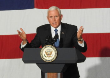 Pence Mocked for Rushing to Support Trump After FBI Mar-a-Lago Raid