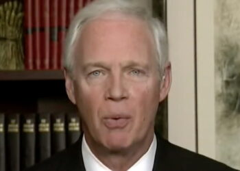 ‘Wants to Steal Your Money’: Ron Johnson Thinks Rick Scott’s Social Security Plan Is ‘Not Cruel Enough’ Say Critics