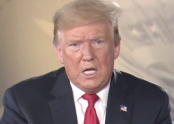 'Arsonist' Trump Criticized for Ratcheting Up Anger in Fox News Interview as He Claims He 'Will Do Whatever' to Help