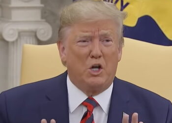 Experts Stunned After Trump's Late-Night Release of Incredibly Incriminating NARA Document