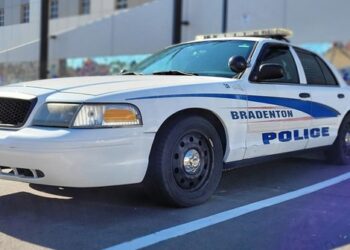 Fla. police department to auction fleet's last Crown Victoria Police Interceptor