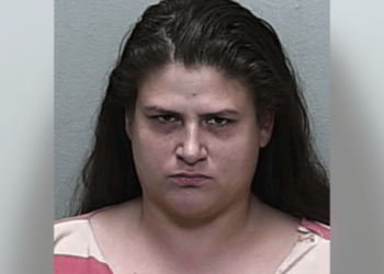 Florida woman stabs roommates then goes shopping – Law Officer