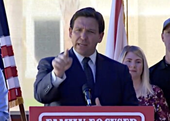 DeSantis Declares Florida Not Seeing 'Mass' Migration in Defense for Going to Texas for Immigrants