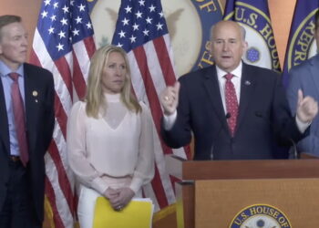 Far Right Republicans Trying to Disenfranchise 'Lame Duck' Democrats from Vote on Critical Budget Bill