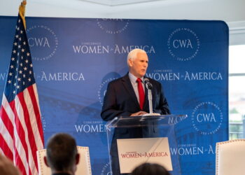 Critics Again Forced to Remind 'Complete Sycophant' Mike Pence Trump 'Wanted to See You Hanged by a Violent Mob'
