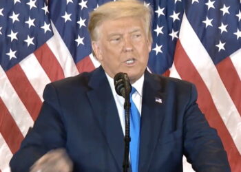 Trump Slammed for Floating Pardons and Revealing He's Financially Supporting J6 Defendants