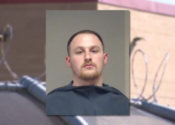Texas sheriff scolds detention officer during arrest for bringing contraband into lockup facility – Law Officer