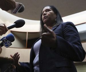 Ald. Sophia King on Thursday unveiled a plan to reinvigorate the city’s police department