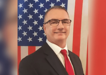 Arizona political hopeful suspends campaign after police find him with his pants down in public – Law Officer