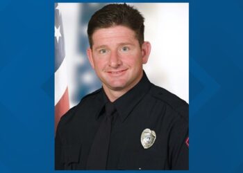 Austin mayor snoozes during officer’s funeral – Law Officer