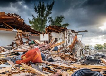 Florida law enforcement warn of scam artists in Hurricane Ian aftermath