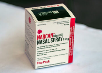 Hawaii police officer gives herself a dose of Narcan after possible fentanyl exposure