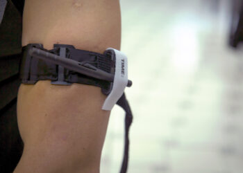 Teen applies tourniquet to wounded officer’s arm after witnessing shooting