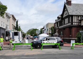 Connecticut police chief leads reforms to help officers respond to mental health calls and protect the community