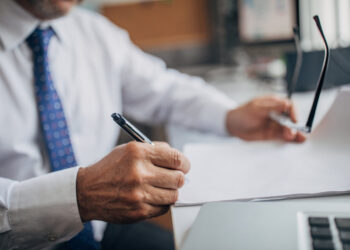 How to File a Car Accident Claim With an Insurance Company