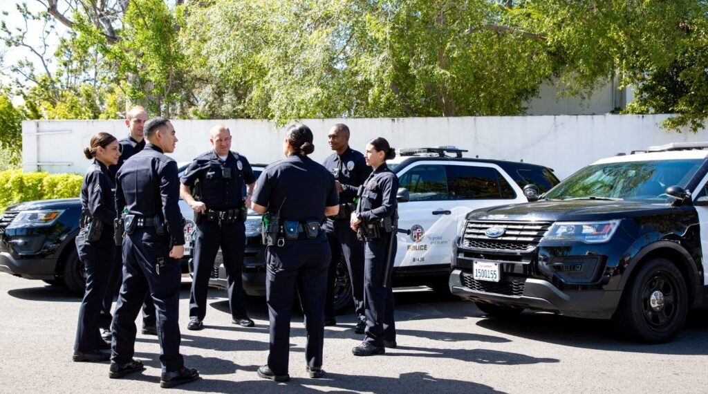 Camaraderie Among Cops – Law Officer