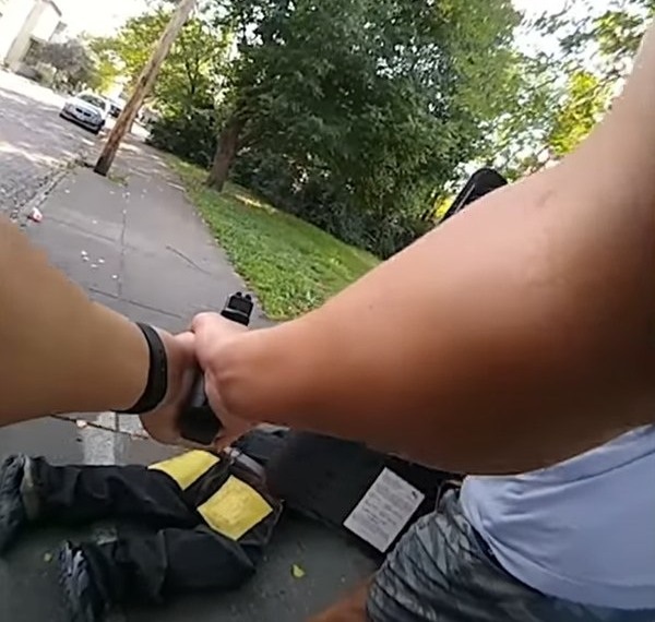 Bodycam shows moment Ind. officer shoots murder suspect pointing rifle at police