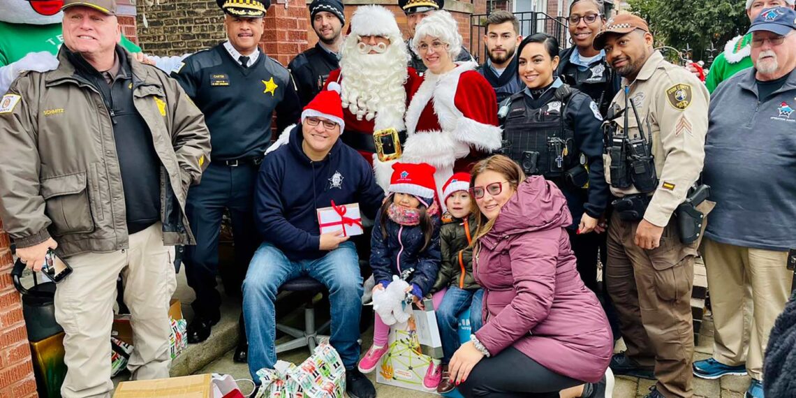 Chicago police remember fallen and injured officers this holiday season