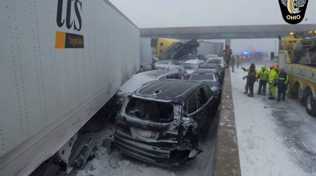4 people killed in massive 50-car pileup on Ohio turnpike