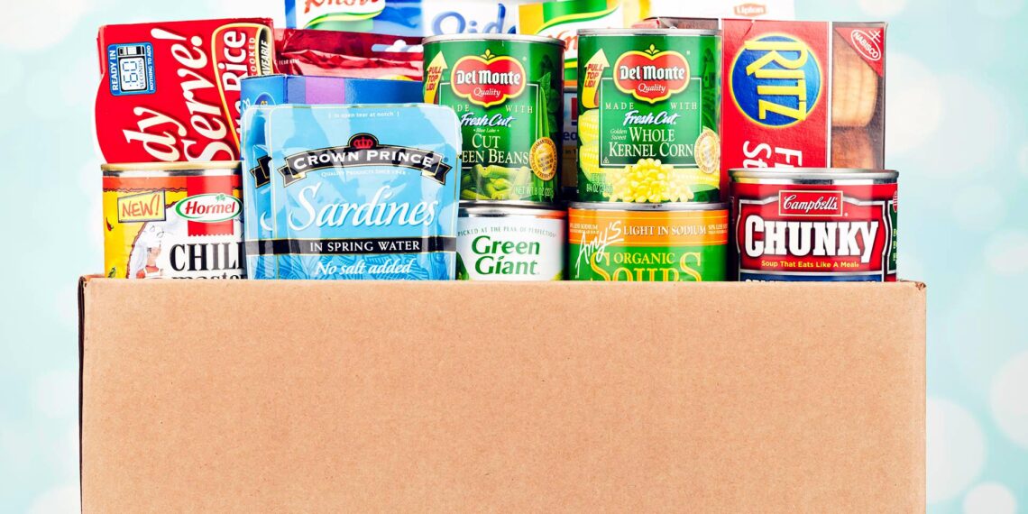 Oklahoma police hold “Food for Fines” program to help community over the holidays