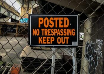 Can Trespassers Sue for Premises Liability in Arizona?