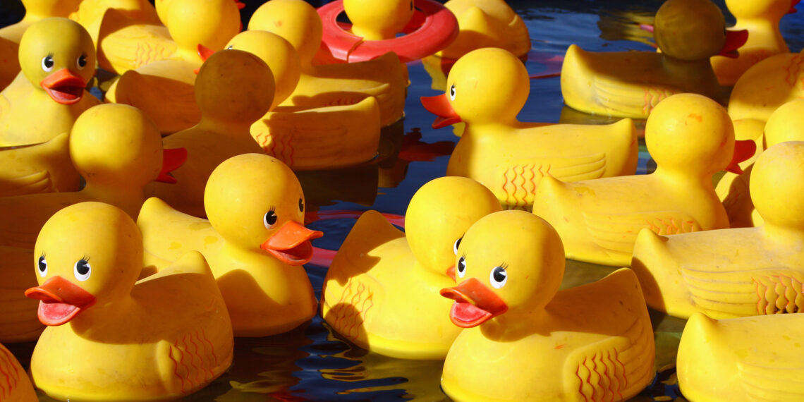 South Carolina police connect with children over the holidays through city-wide rubber duck hunt