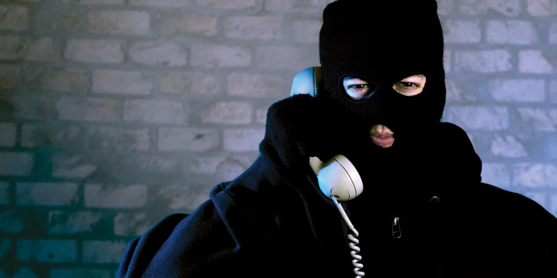 “Some real sitcom stuff there”: Florida burglars call 9-1-1 for help moving stolen items