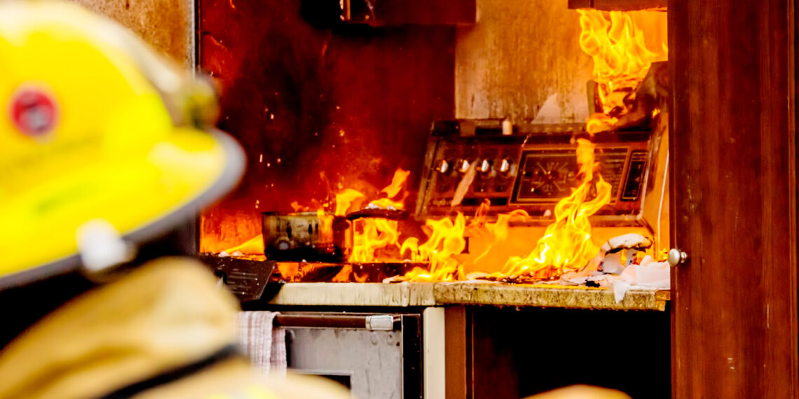 Ohio police officers rescue elderly couple from house fire on Christmas Eve