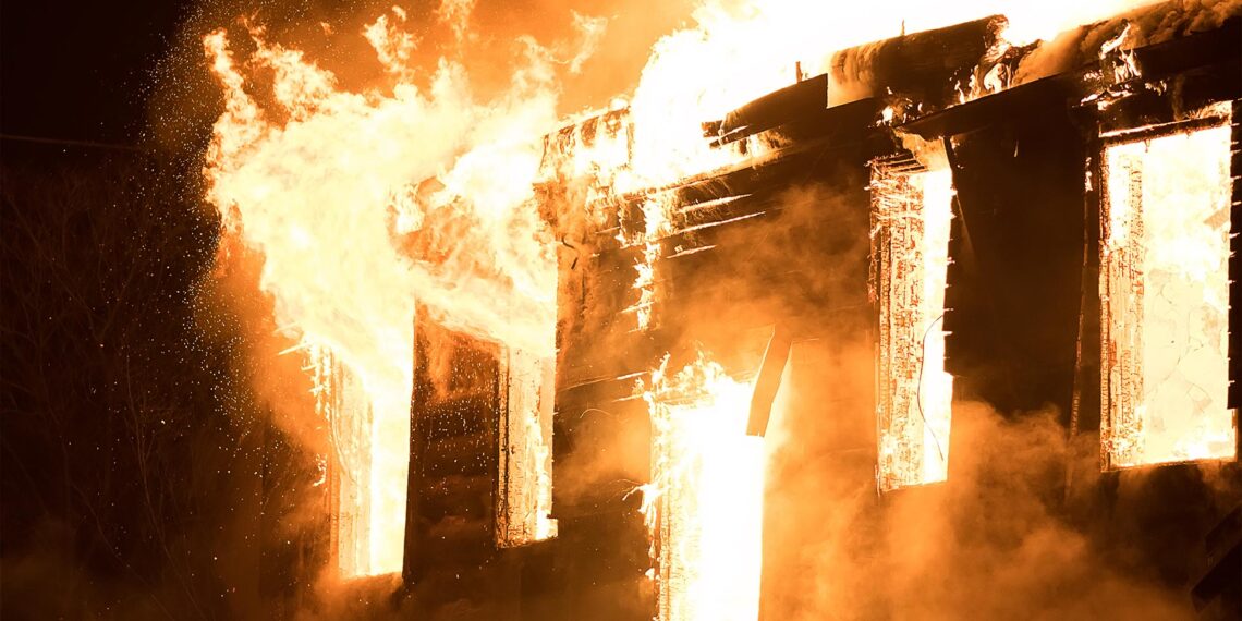 Small town North Carolina police officer rescues man from house fire