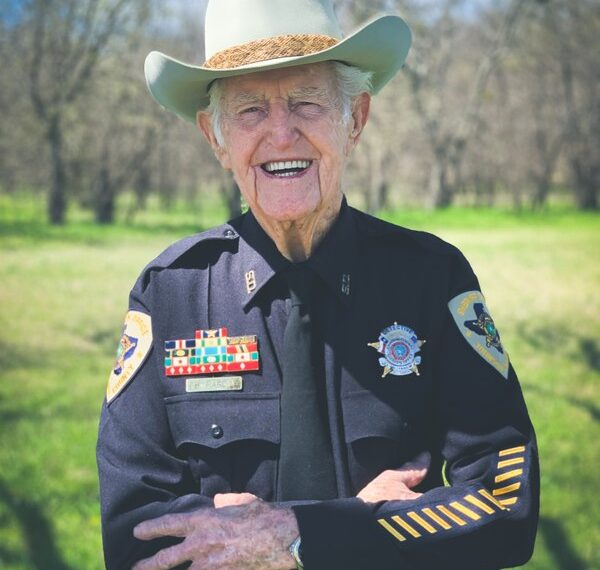 Oldest and longest serving LEO in the world dies at 99