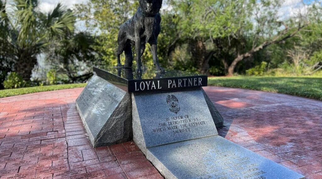 Police Pay Homage to Dogs of Duty – Law Officer