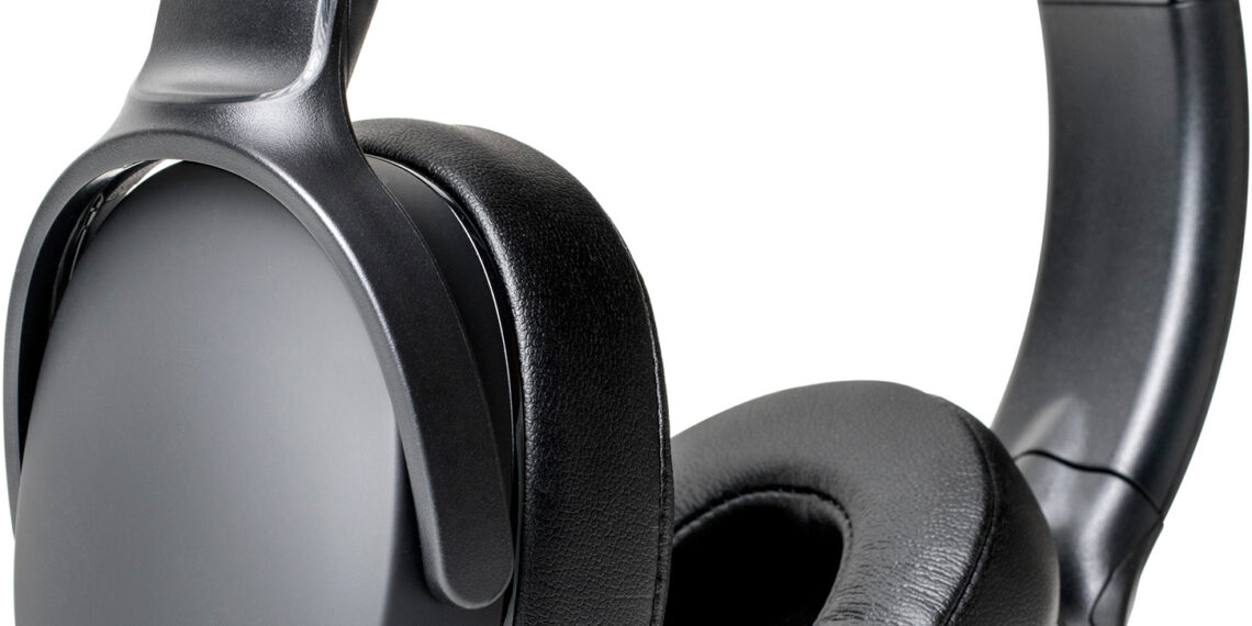 Thieves in NYC stealing Apple headphones off victims’ heads, police warn