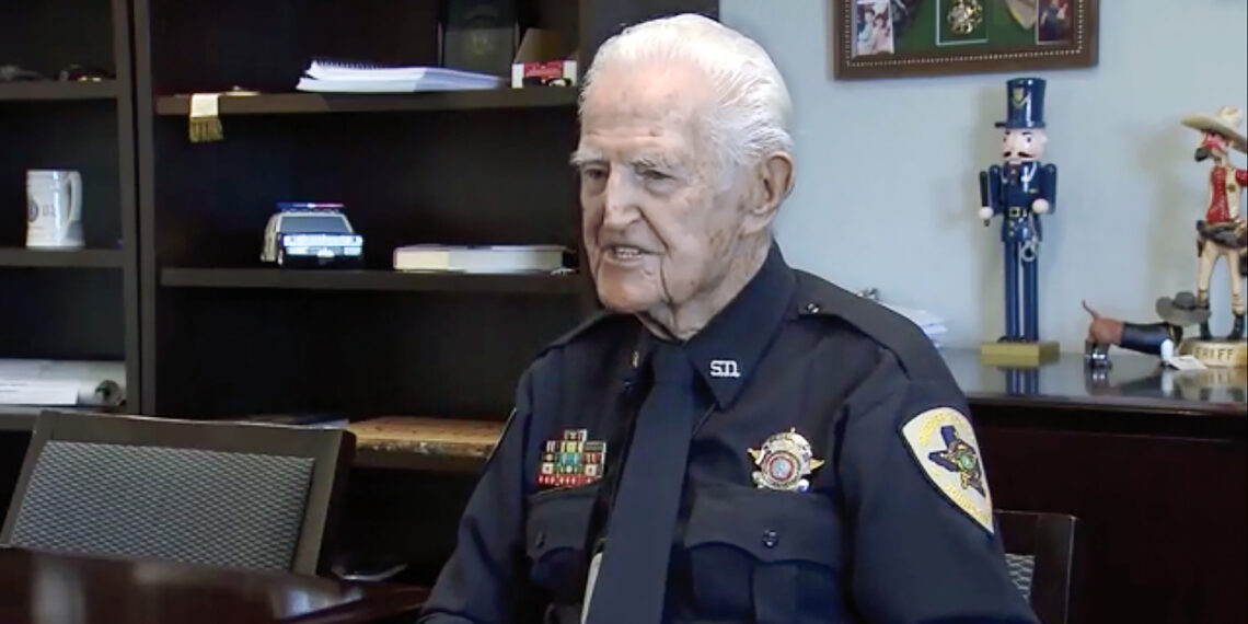 Farewell to a “living legend”: Oldest law enforcement officer in the world dies at age 99